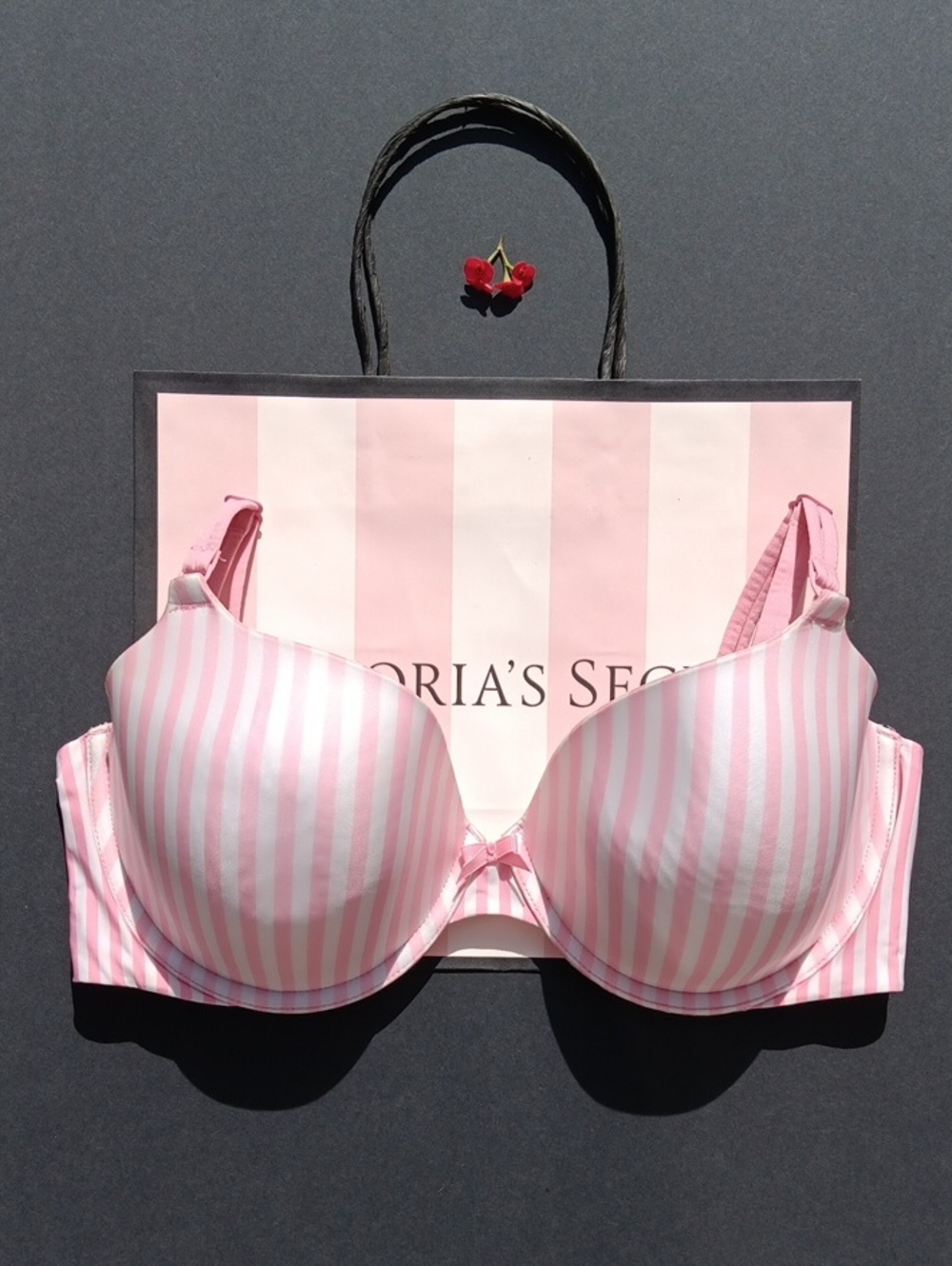 Victoria's Secret Pink & White Striped Push-Up Bra Demi/Demi Buste Size36D